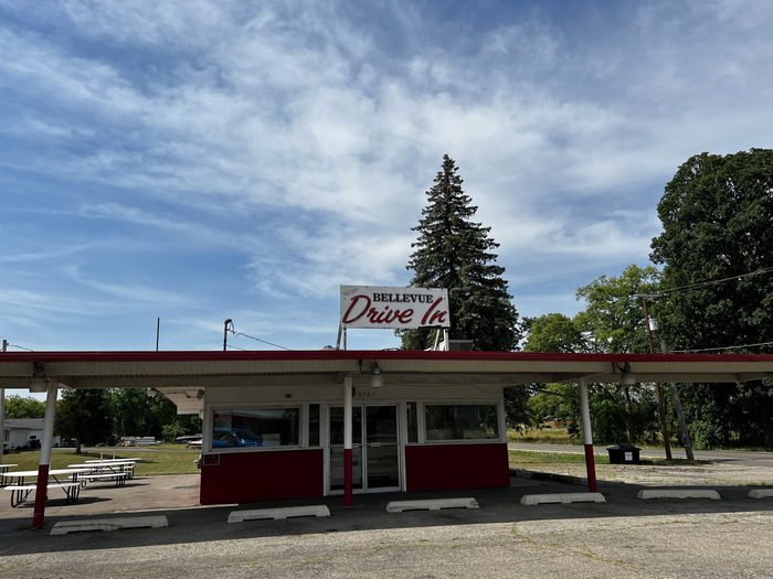 Bellevue Drive-In - July 4 2022 Photo